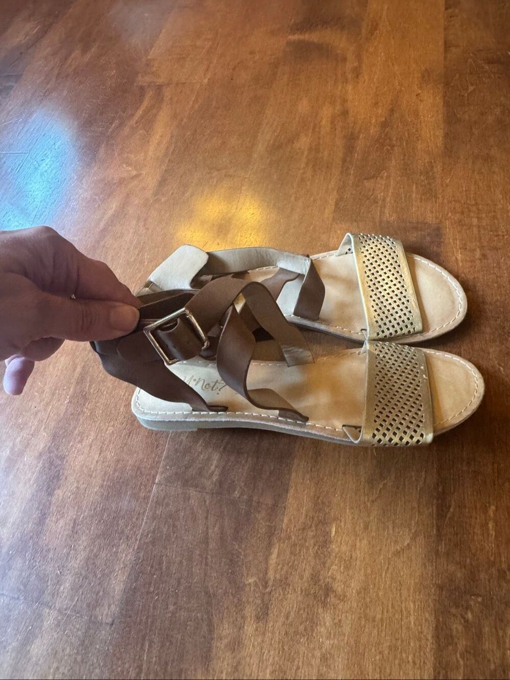 Y-Not Girls Size 1M Gold Brown Strappy Sandals Metallic Cutout Flat